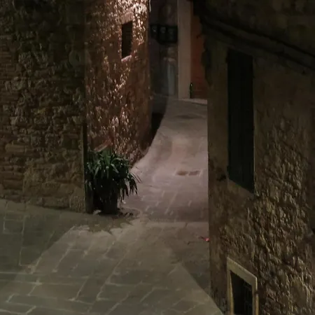 Toscanacasa * Rapolano Terme